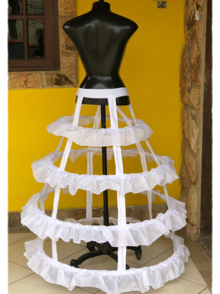 ANÁGUA SAIOTE DE ARMAÇÃO CRINOLINE 4 AROS COM BABADOS